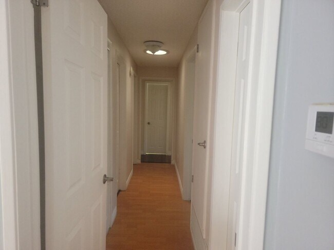 Building Photo - Beautiful 4 Bedroom 2 Bathroom Granada Hills Home Ready for Move In!