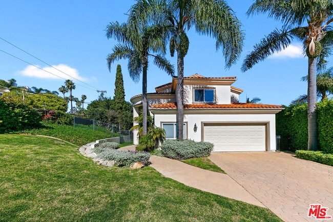 Building Photo - 28905 W Beach Ln