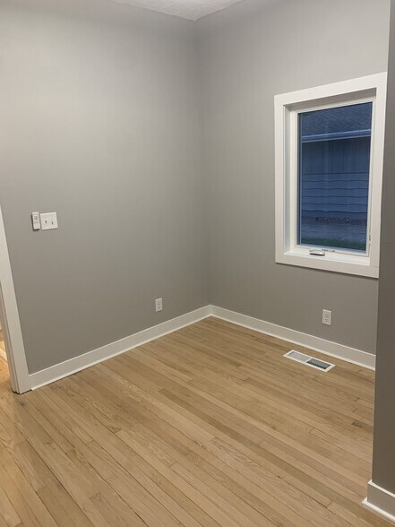 Building Photo - 1025 N 45th St