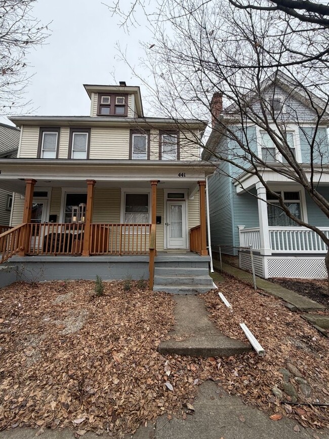 Building Photo - 441 E Whittier St