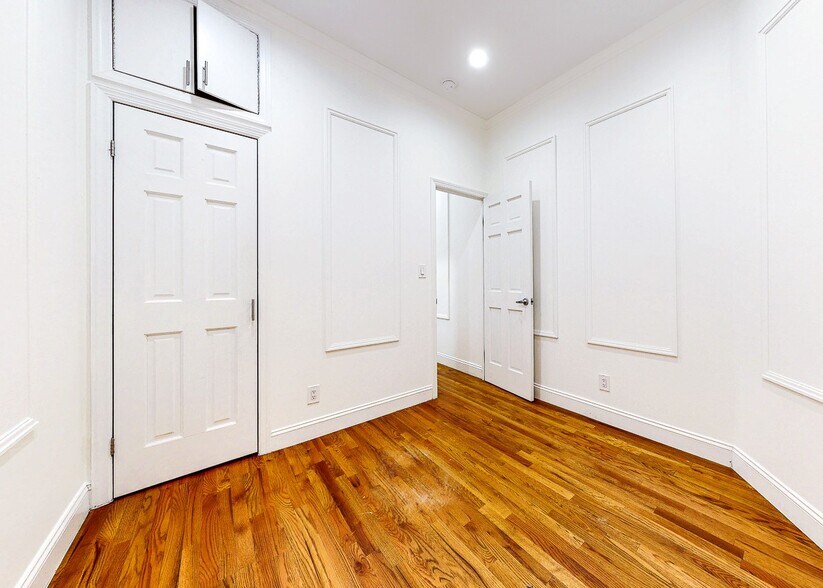 Building Photo - West 147th Street