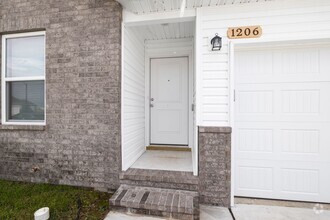 Building Photo - Newly Built 3 Bedroom Duplex