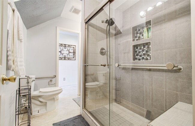 Building Photo - 3219 Leila Oaks Dr