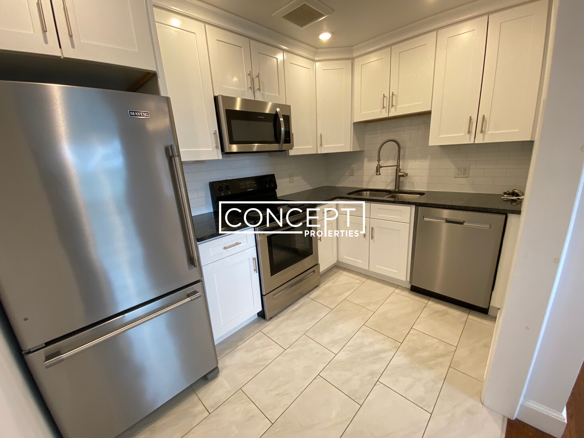 Building Photo - 310 Tappan St