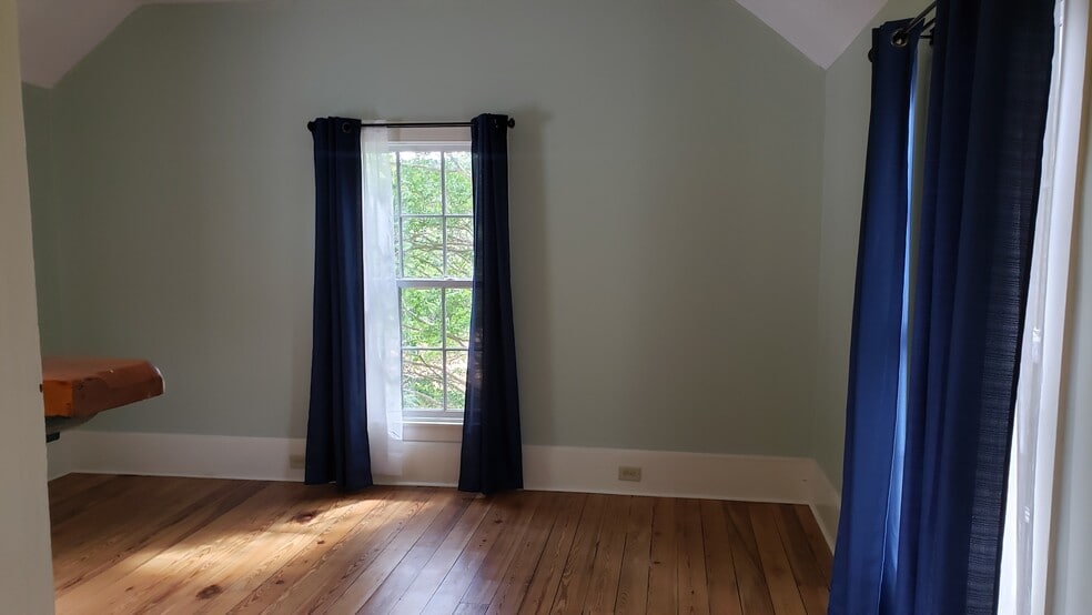 Building Photo - 503 Wachovia St