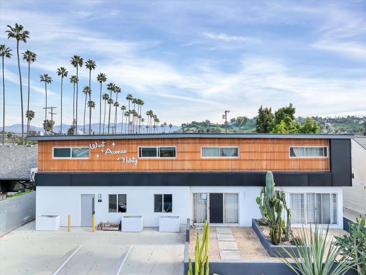 Building Photo - 2561 W Ave 30