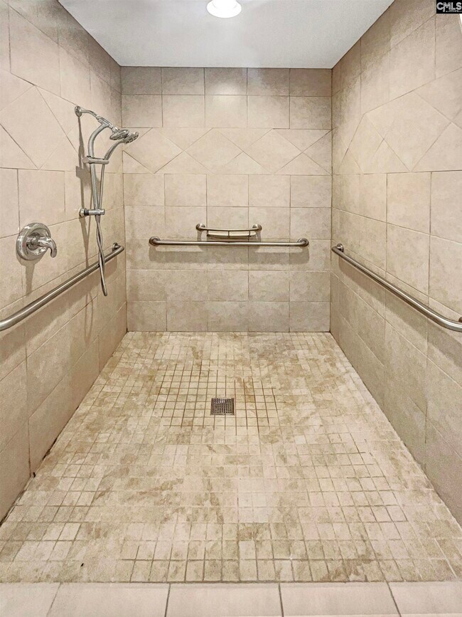 Building Photo - 30 Hampton Oaks Pl