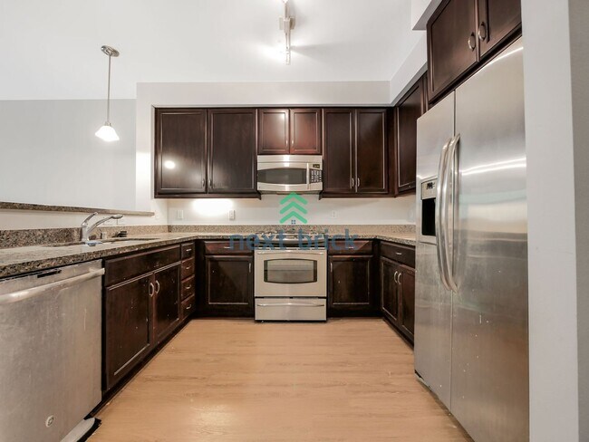Building Photo - Beautiful 2 Bed 2 Bath for Rent with desig...