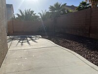 Building Photo - 1204 E Malibu Sands Ave