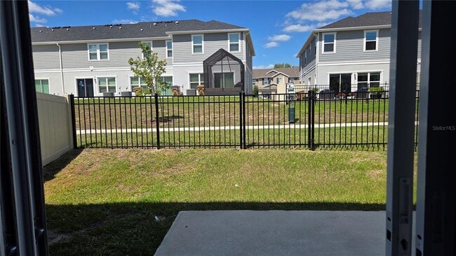 Building Photo - 728 Stoney Pointe Cir