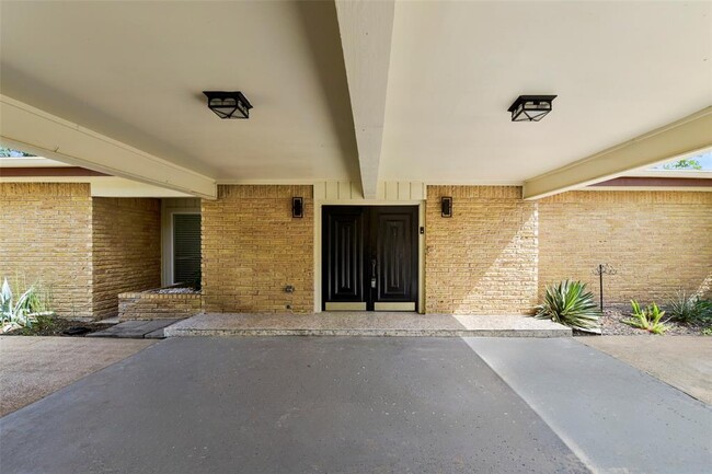 Building Photo - 13726 Wickersham Ln