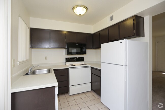 Interior Photo - Courtyard Cottages