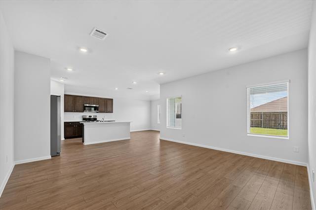 Building Photo - 503 Red Dr