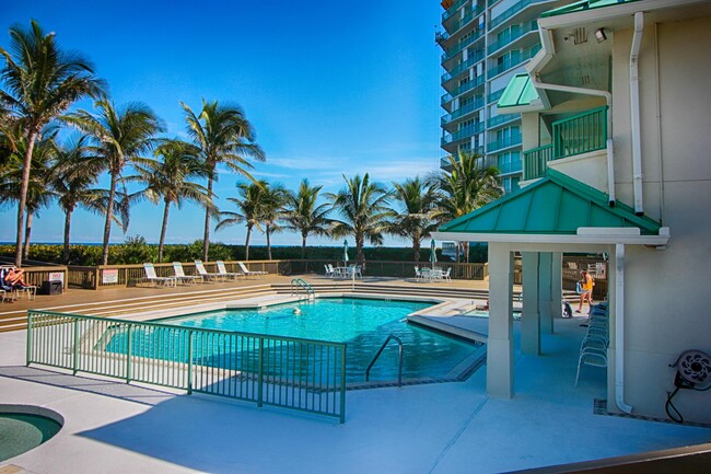 Building Photo - 8600 S Ocean Dr