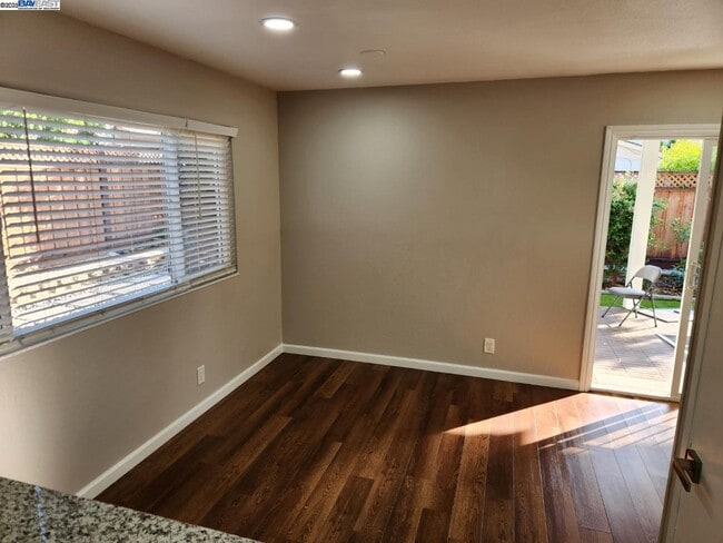 Building Photo - 2652 Autumnvale Dr