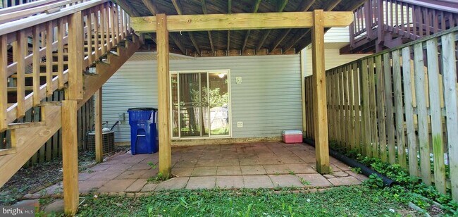 Building Photo - 601 Primus Ct