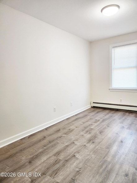 Building Photo - 77 Valley Rd