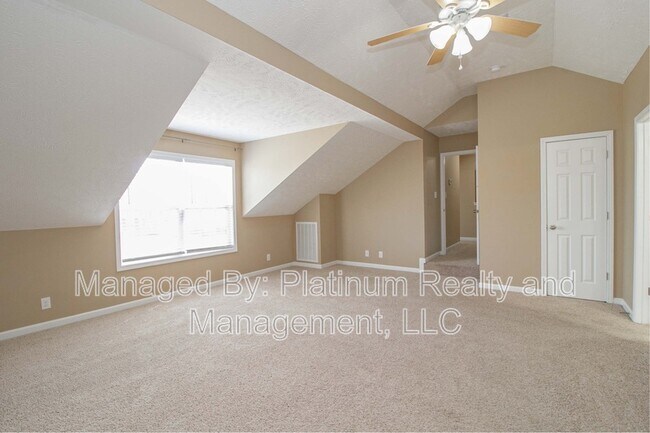 Building Photo - 1449 Mutual Dr