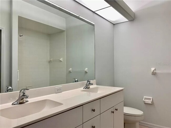 Building Photo - 2301 Goya Dr