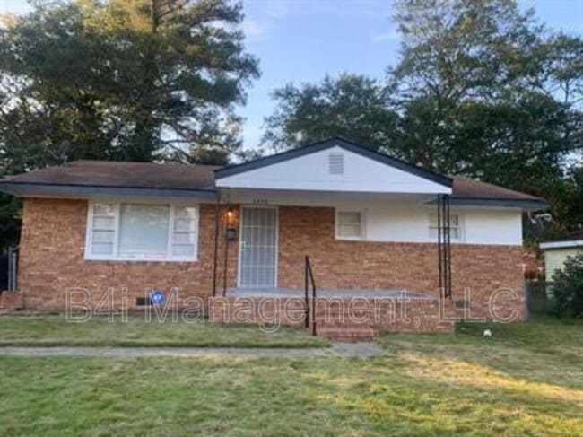 Primary Photo - 1045 Enoch Dr