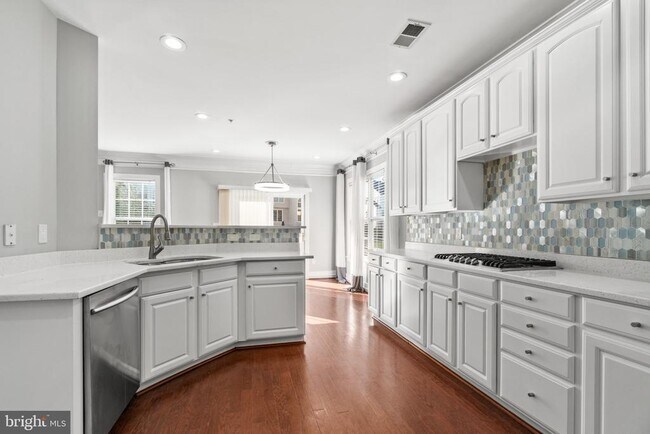 Building Photo - 4502 Hatties Progress Dr