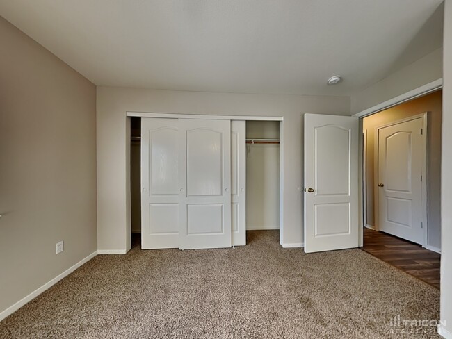 Building Photo - 18196 Almondleaf Ct