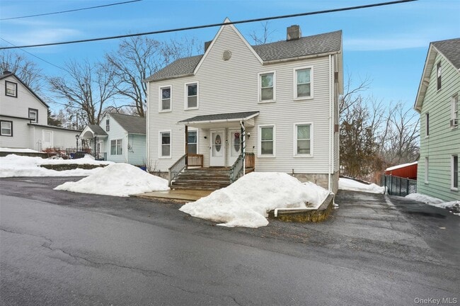 Building Photo - 14 Church St