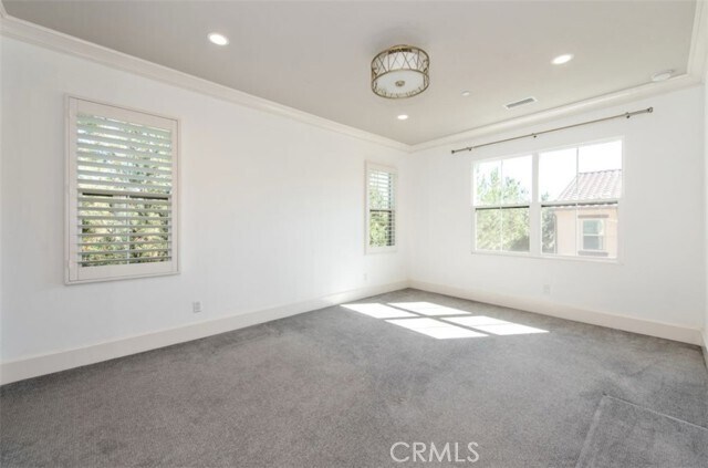 Building Photo - 117 Frontier