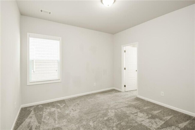 Building Photo - 5379 Fox Den Rd