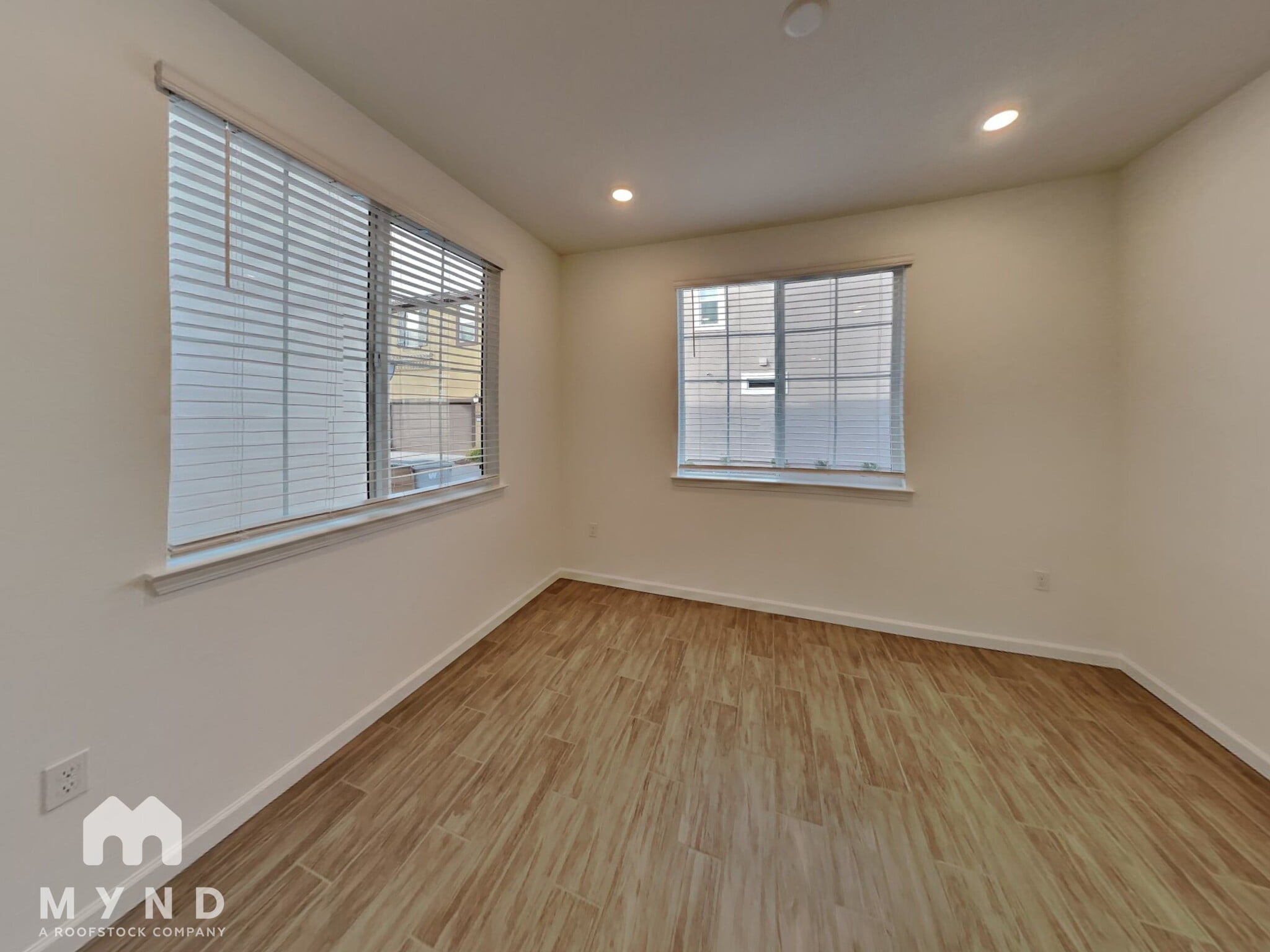 Building Photo - 1687 Pena Ln