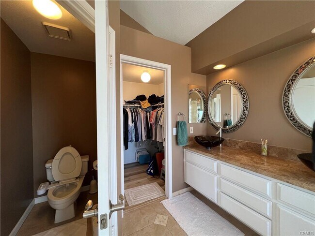 Building Photo - 33636 Sundown Ct