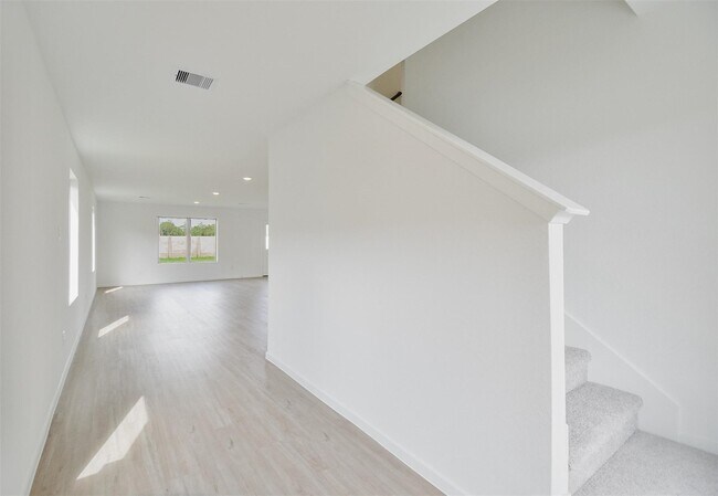 Building Photo - 18566 Cepagatti Dr