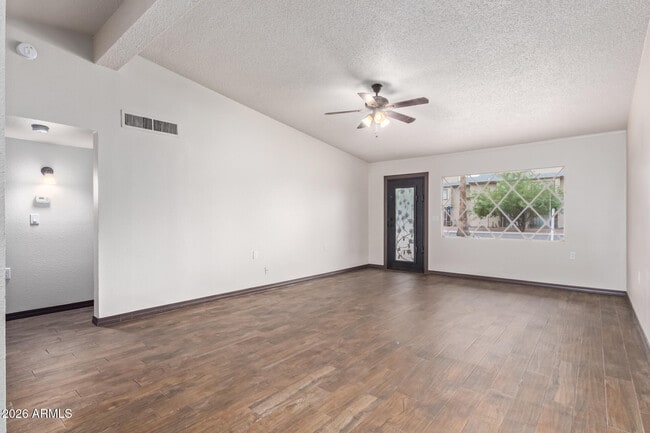 Building Photo - 7101 E Wilshire Dr