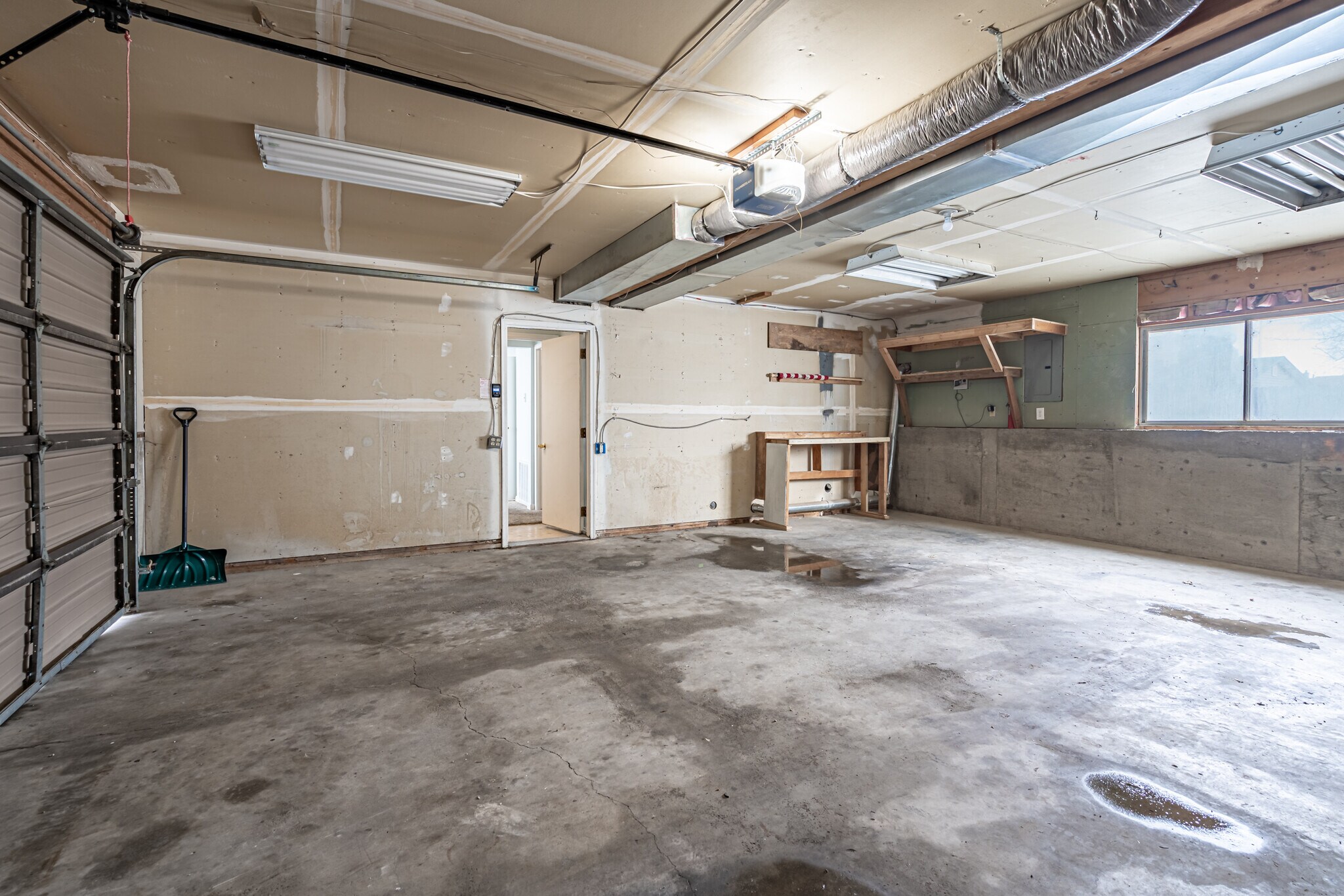 Building Photo - 4860 Freedom Ave