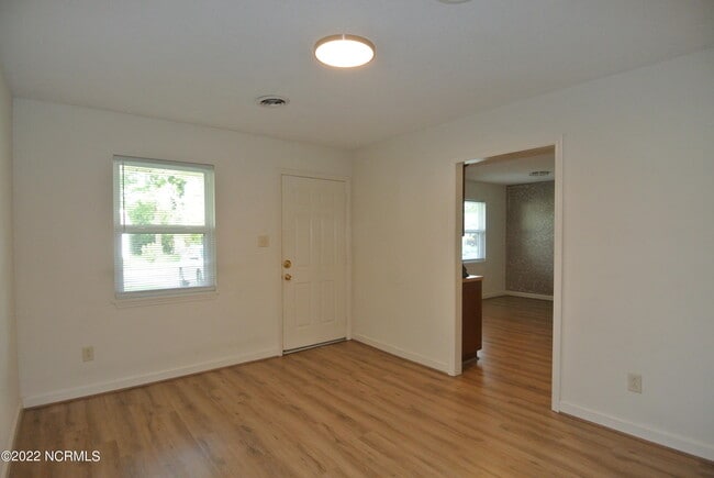 Building Photo - 1305 Stallings Pkwy