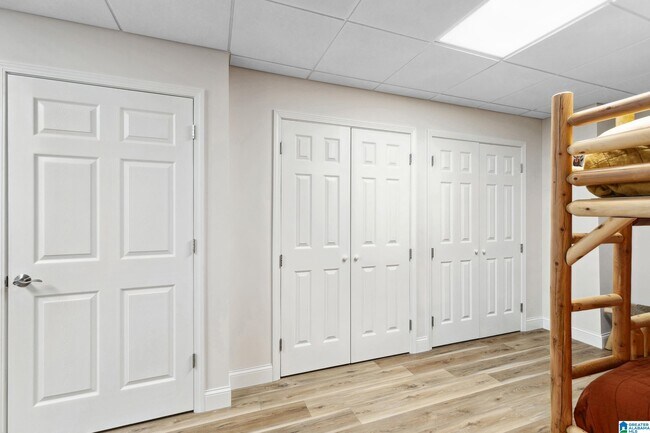 Building Photo - 89 Hall Cir