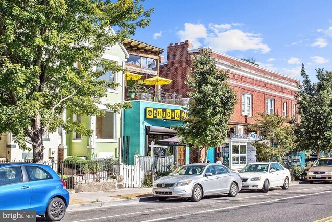 Building Photo - 3325 11th St NW