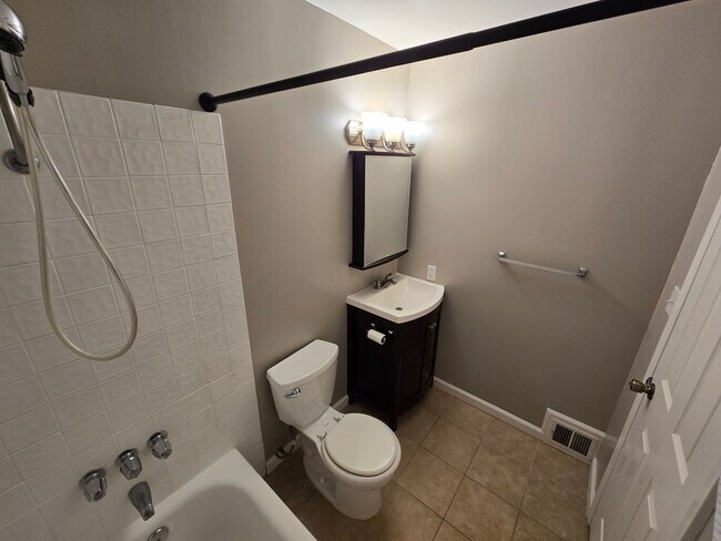 Building Photo - 2288 Segundo Ct