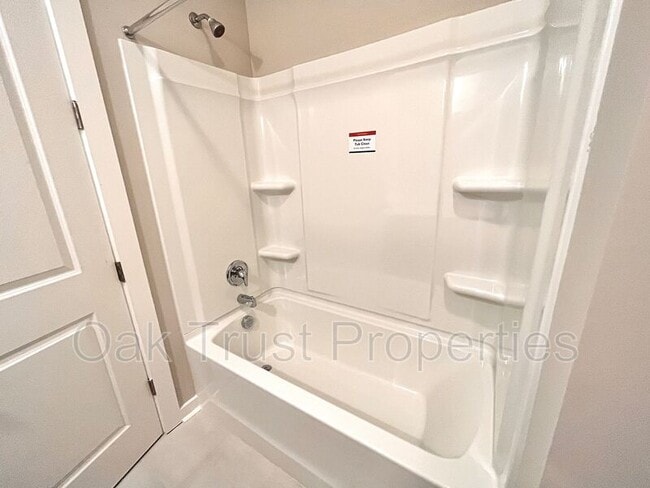 Building Photo - 117 Summer Tanager Dr