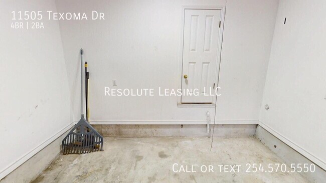 Building Photo - 11505 Texoma Dr