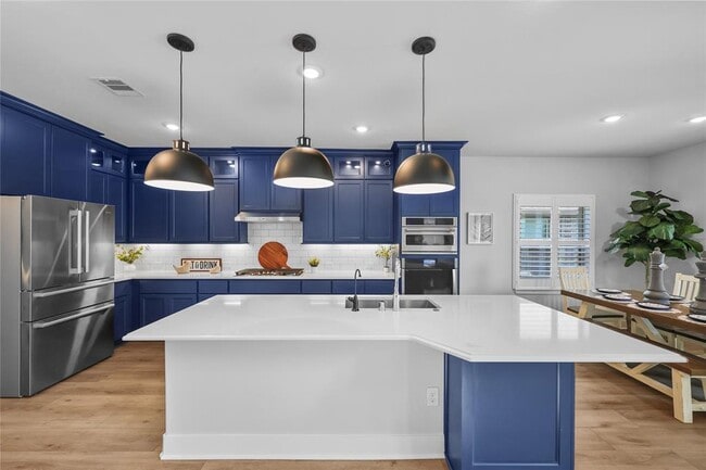 Building Photo - 17346 Camillia Trails