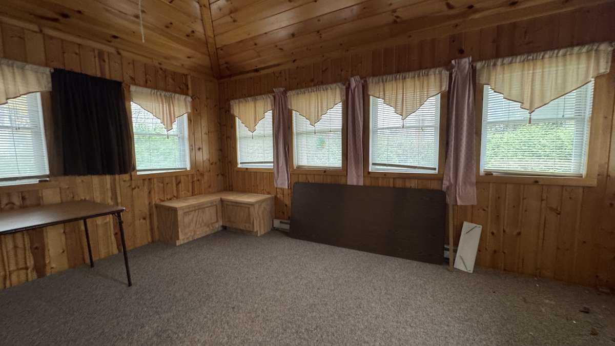 Building Photo - 2 Lawndale St