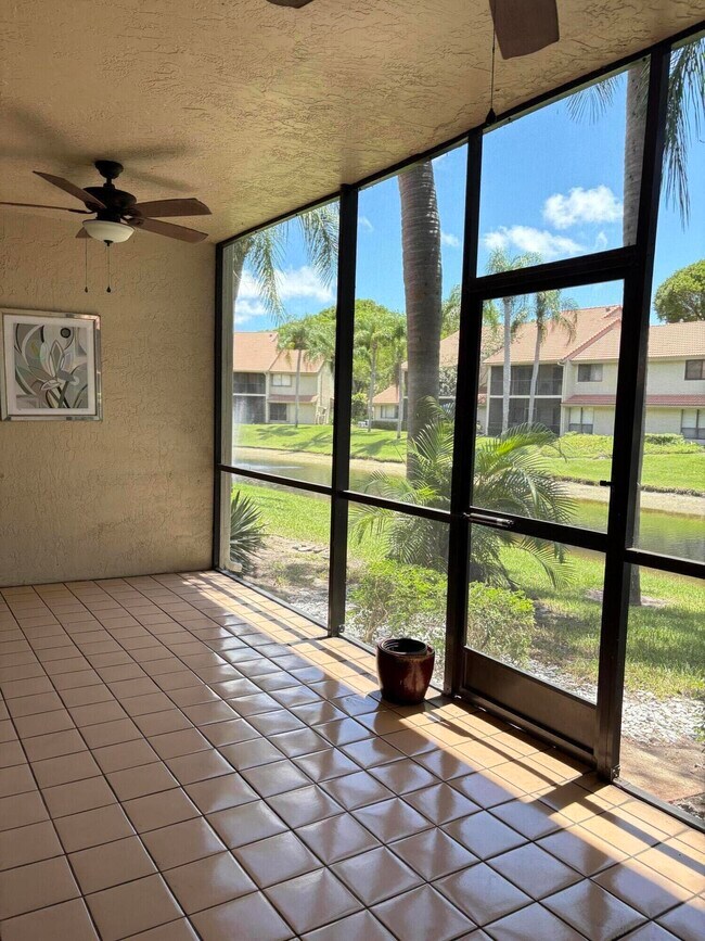 Building Photo - 5631 Coach House Cir
