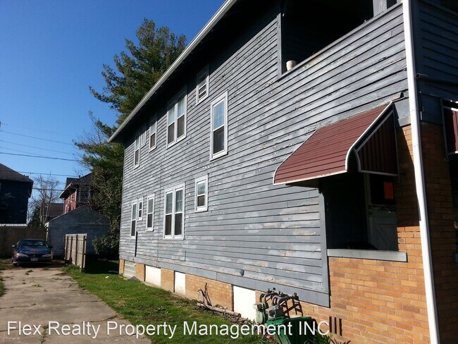 Building Photo - 2 br, 1 bath House - 1443 GOODALE