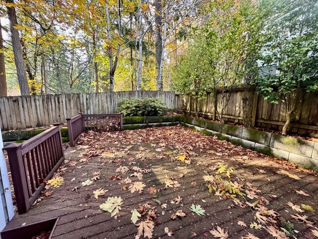 Building Photo - Sammamish Home.....