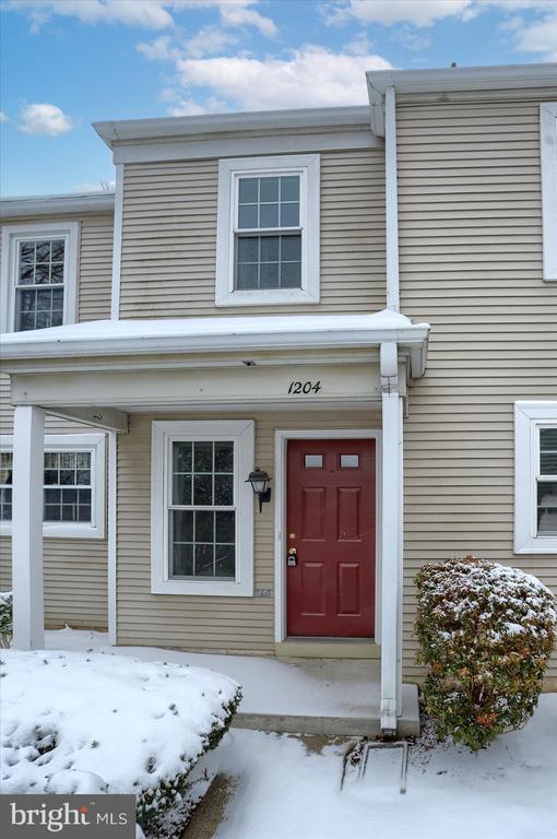 Building Photo - 1204 Cambridge Ct