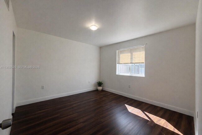 Building Photo - 540 NW 7th St