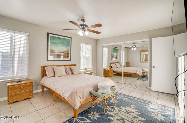 Building Photo - 9819 N 67th Dr