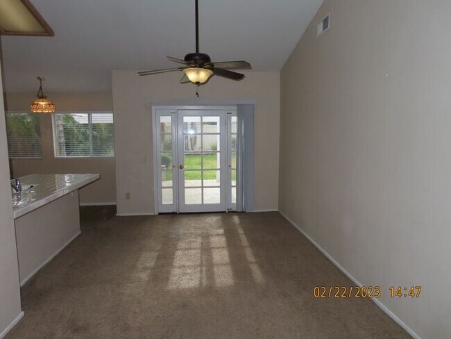 Building Photo - 24431 Ridgewood Rd