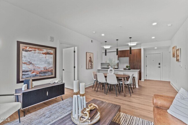 Building Photo - **OFFERING WAIVED APPLICATION FEES & $200 ...